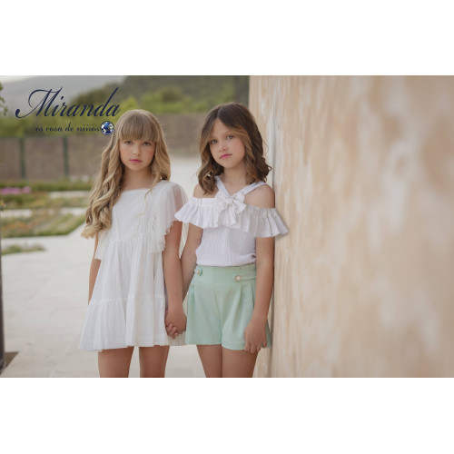 3303232  بدلة اسباني قميص  أبيض وشورت 