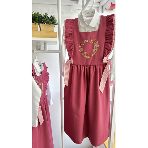 مريول مدرسي بتطريز قلب من قطعتين 14465 مريول مدرسي بتطريز قلب من قطعتين 14465