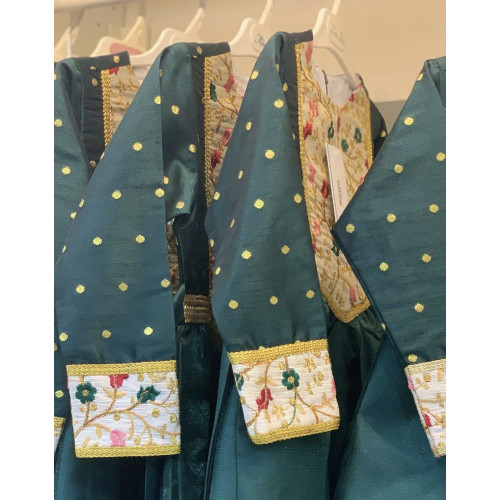 240092 فستان شعبي أخضر 