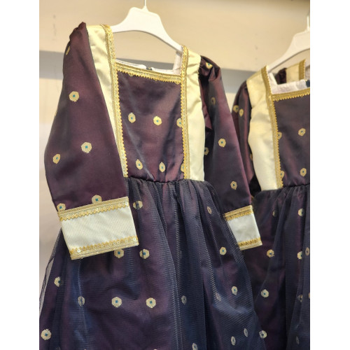 240115 فستان شعبي كستنائي