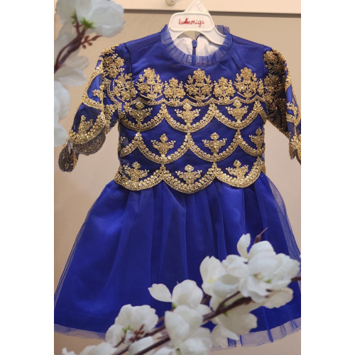 240122  فستان  للمناسبات نيلي مطرز بذهبي 