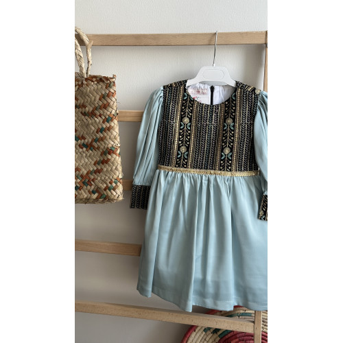 240152 فستان شعبي سماوي ميدي