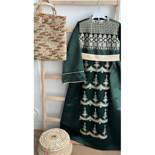 240342 جلابية شعبية أخضر مع شيفون مطرز 