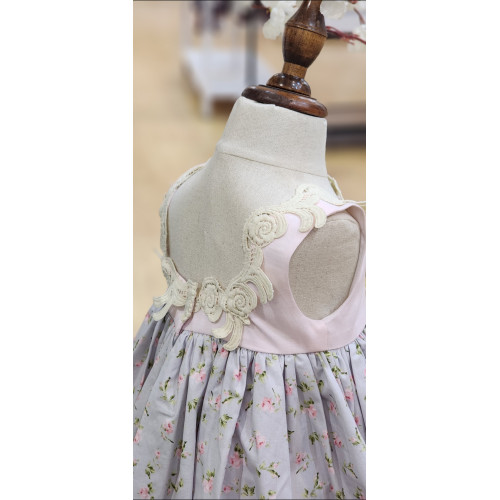 240401 فستان مورد مزين بالدانتيل 