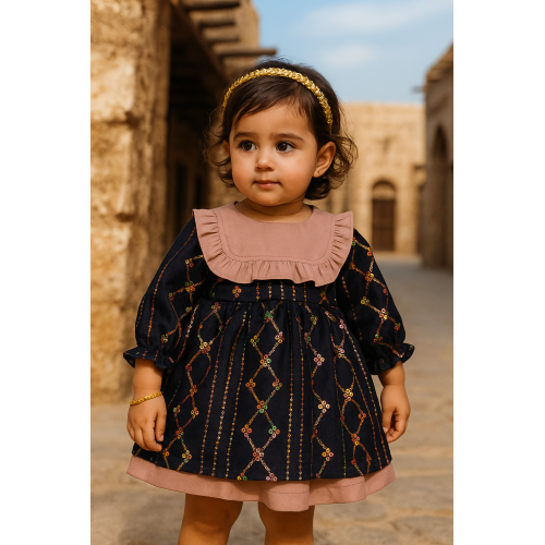 فستان أطفال شعبي مطرز بالترتر وبتفاصيل أنيقة 240437 فستان أطفال شعبي مطرز بالترتر وبتفاصيل أنيقة 240437