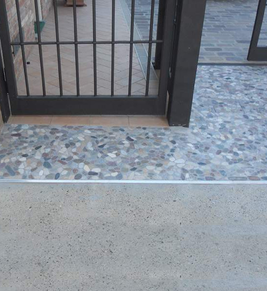 بروقرس زاوية اللمونيوم نهايات ارضية 12.5ملي PDAN125 بروقرس زاوية اللمونيوم نهايات ارضية 12.5ملي PDAN125