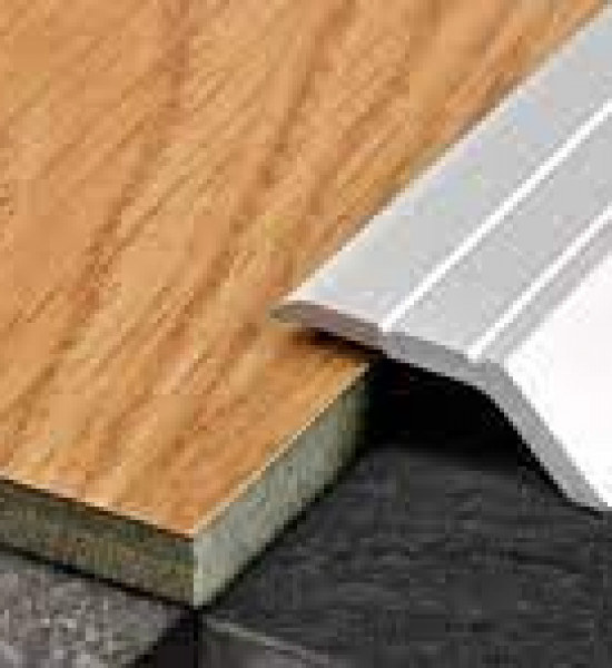 بروقرس زاوية سراميك مع غراء سلفر8مم×2.7م PLVAA 32A بروقرس زاوية سراميك مع غراء سلفر8مم×2.7م PLVAA 32A