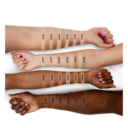 كونسيلر بترطيب وتغطية تدوم 24 ساعة من ايربن ديكاي - 40CP ميد كول بنك