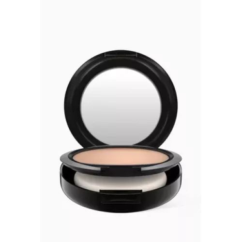 بودرة ستوديو فيكس بلس فاونديشن NW20