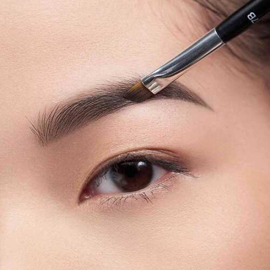 بودرة الحواجب برو باودر دو من انستازيا بيڤرلي هيلز Medium Brown