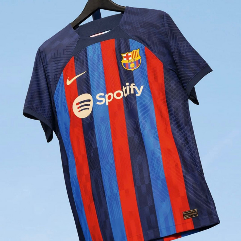 تيشيرت برشلونه 22/23