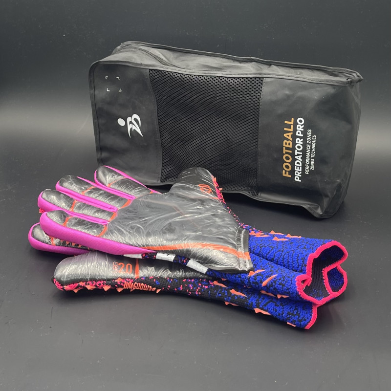 قفازات حارس مرمى أديداس بريدايتور برو | Adidas Predator Pro GK