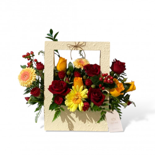 تنسيق ورد هديه بقاعدة تنسيق ورد هديه بقاعدة