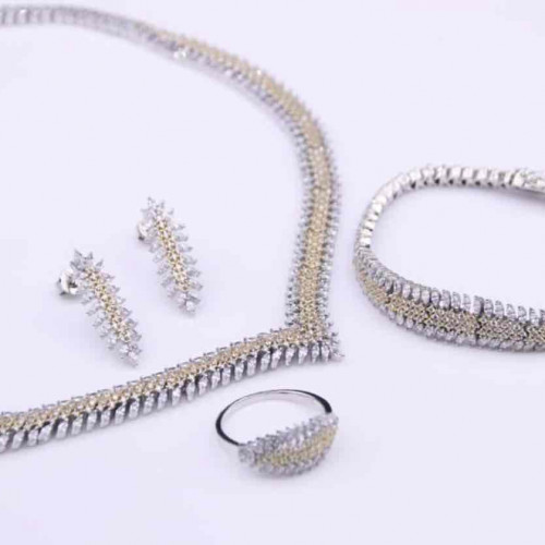 طقم فضة عيار 925(٠٠٠63٠٠٣٠)