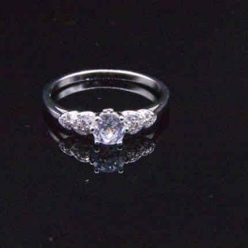 خاتم فضة عيار 925كود(٠٠٢٠٤٠٠)