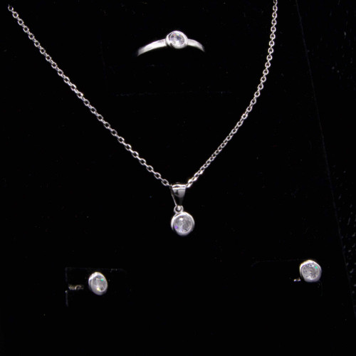 طقم فضة عيار 925كود (٠٠٥٠٤٠٠)