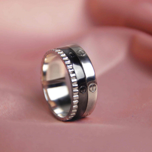 خاتم فضة عيار925كود(٠٠٧٠٠٠)