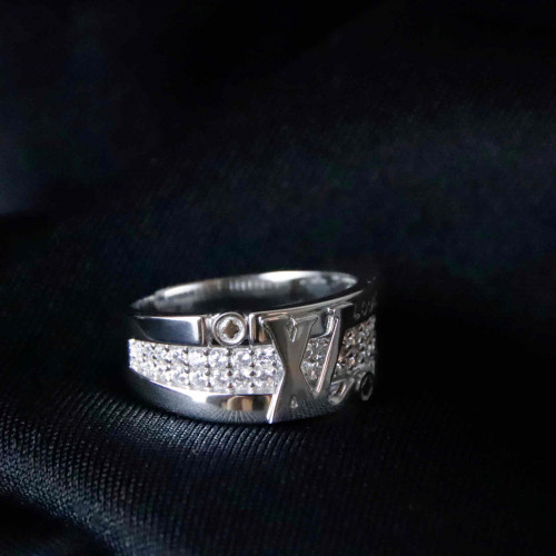 خاتم فضة عيار925كود(٠٠٣٠٦٠٠)