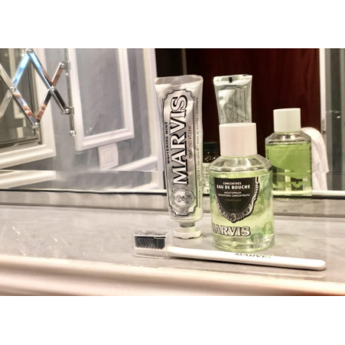 غسول الفم بنكهة النعناع القوي من مارفيس، 120 مل غسول الفم بنكهة النعناع القوي من مارفيس، 120 مل