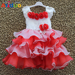 فستان قصير بأدوار 