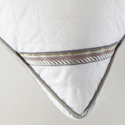 مخدة سرير 2 كجم