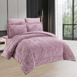 مفرش شتوي مخمل 4 قطع نفر مفرش شتوي مخمل 4 قطع نفر