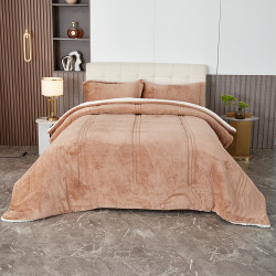 مفرش شتوي فرو 4 قطع نفر مفرش شتوي فرو 4 قطع نفر