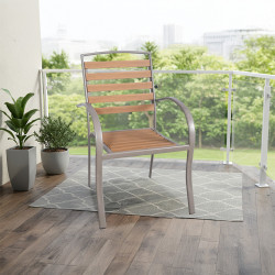 كرسي مفرد من البلاستيك والمعدن كرسي مفرد من البلاستيك والمعدن