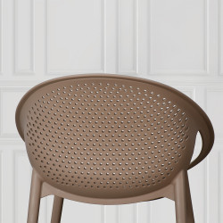 كرسي بلاستيك عصري بظهر مثقّب كافيه كرسي بلاستيك عصري بظهر مثقّب كافيه