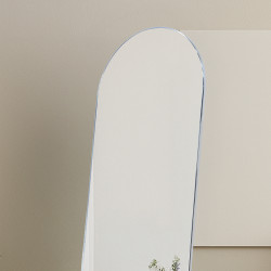 مرآة استاند عصرية بإطار فضي 180×50 سم مرآة استاند عصرية بإطار فضي 180×50 سم