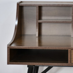 مكتب دراسي خشبي بأرجل معدنية بني 120 سم مكتب دراسي خشبي بأرجل معدنية بني 120 سم