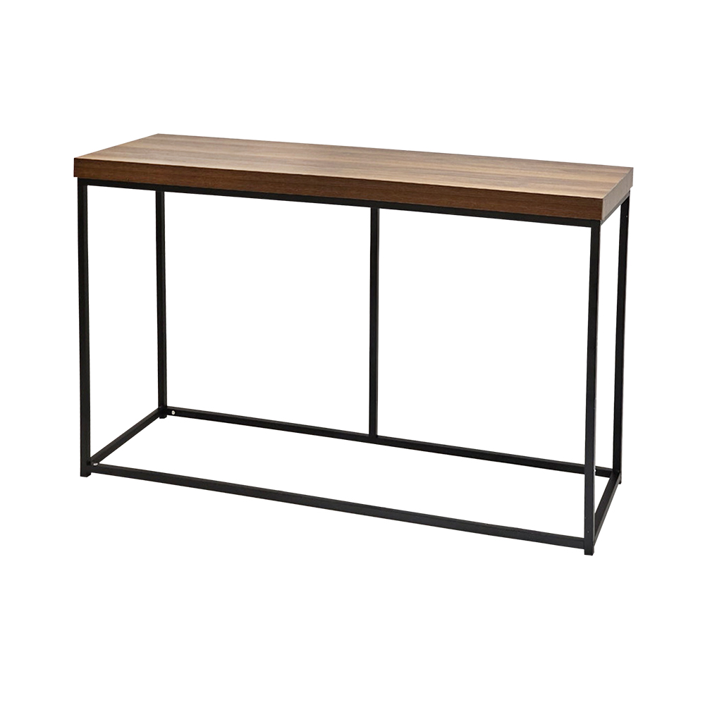 مدخل استقبال من الخشب والمعدن