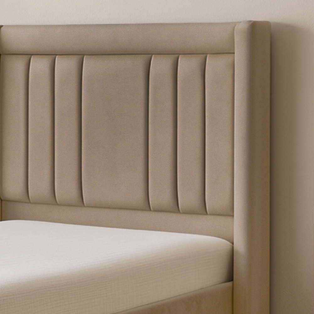 سرير خشبي بتنجيد مخملي