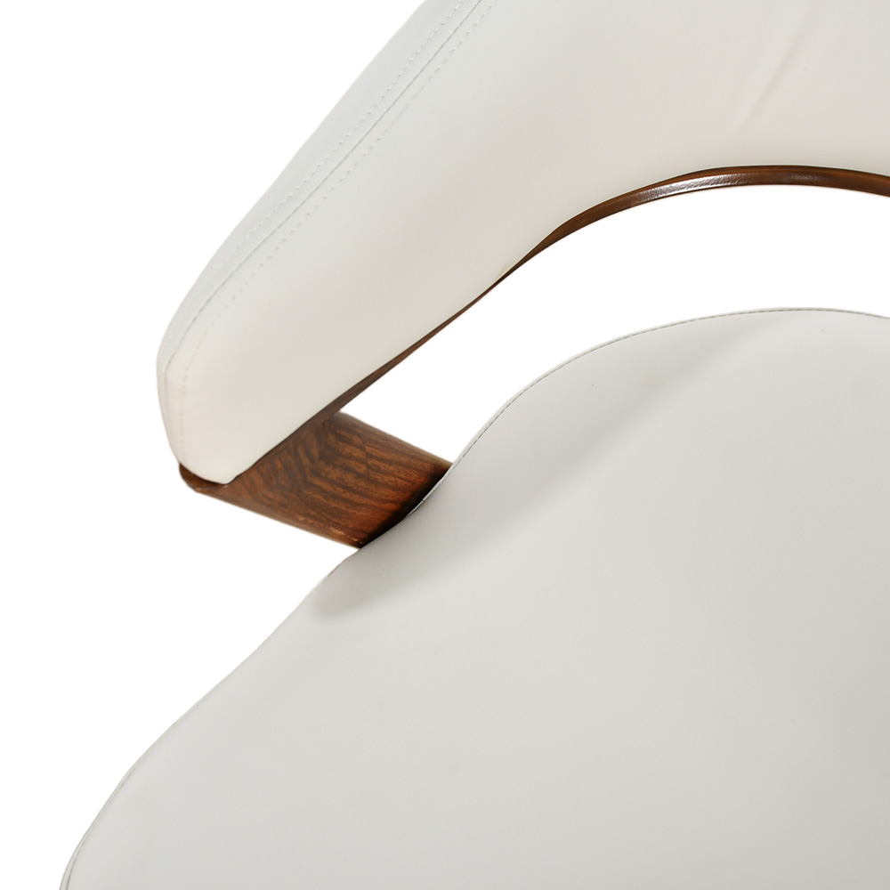 كرسي مفرد جلد بأرجل معدنية