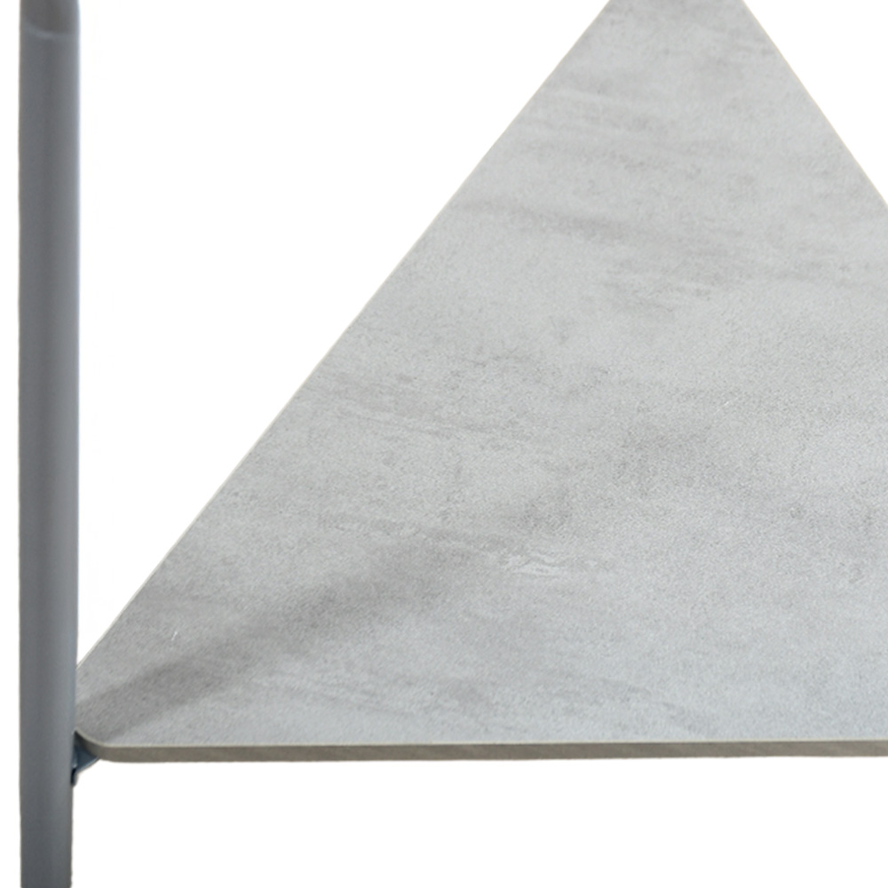 علاقة ملابس بتصميم عصري