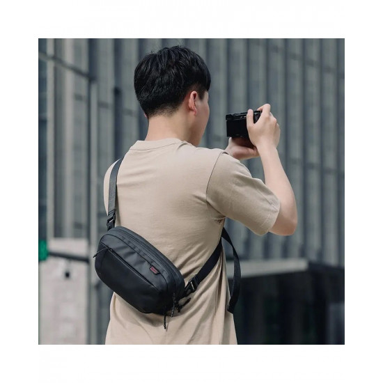 Ulanzi TRAKER Travel Chest Bag Ulanzi TRAKER Travel Chest Bag