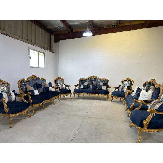 كلاسيك أزرق فاخر-Luxury blue Classic كلاسيك أزرق فاخر-Luxury blue Classic