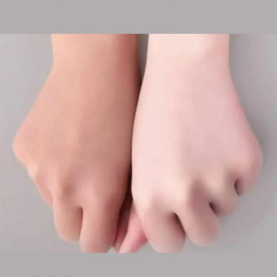 كريم ترطيب وتبييض اليدين 2 في 1 بخلاصة زبدة الشا وزيت اللوز من وكالي 130 مل