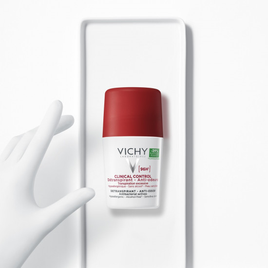 مزيل العرق كلينيكال كنترول 96 ساعة للنساء من فيتشي- 50مل