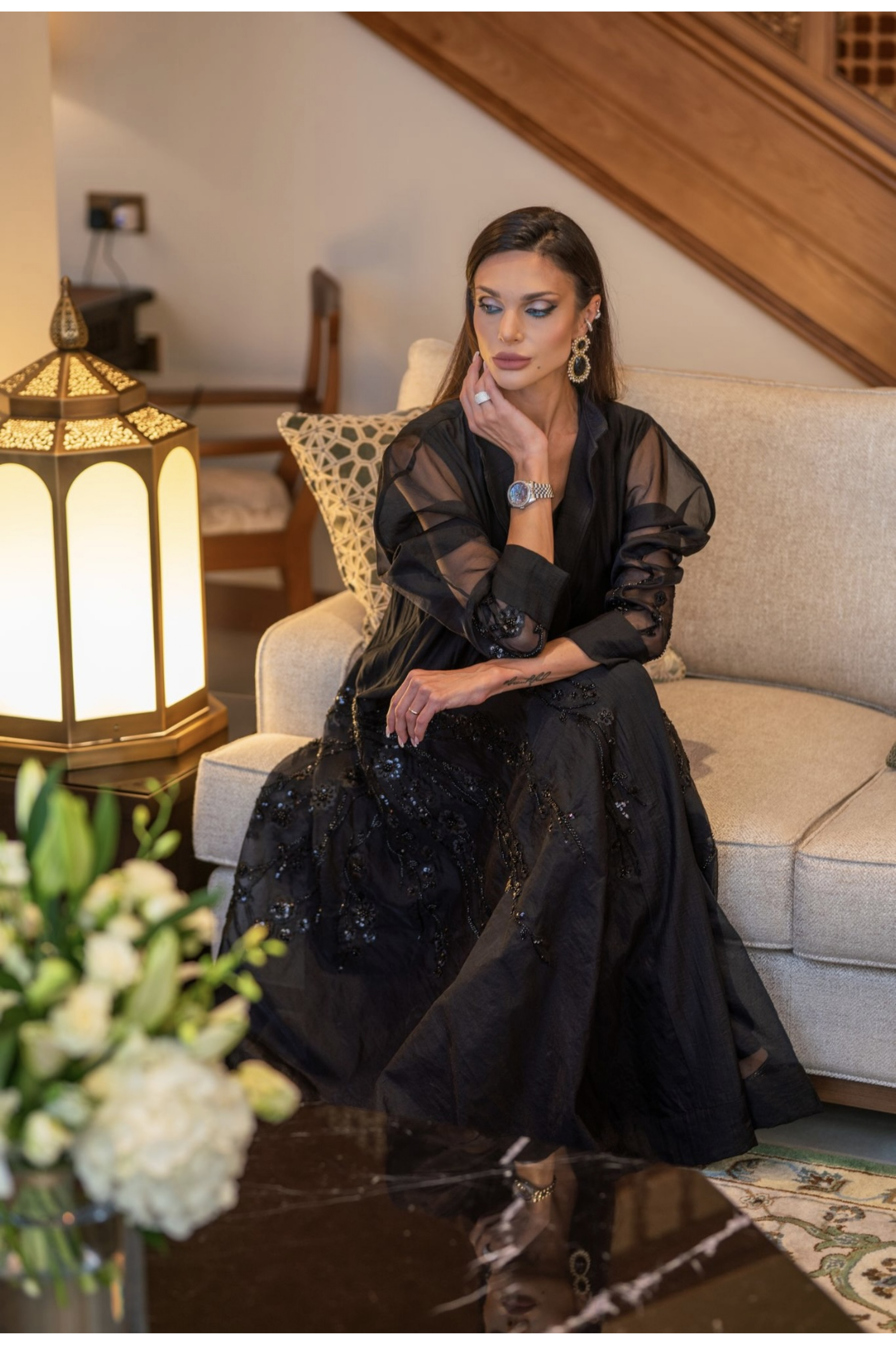 عباية راقية جداً بالشك الأسود 