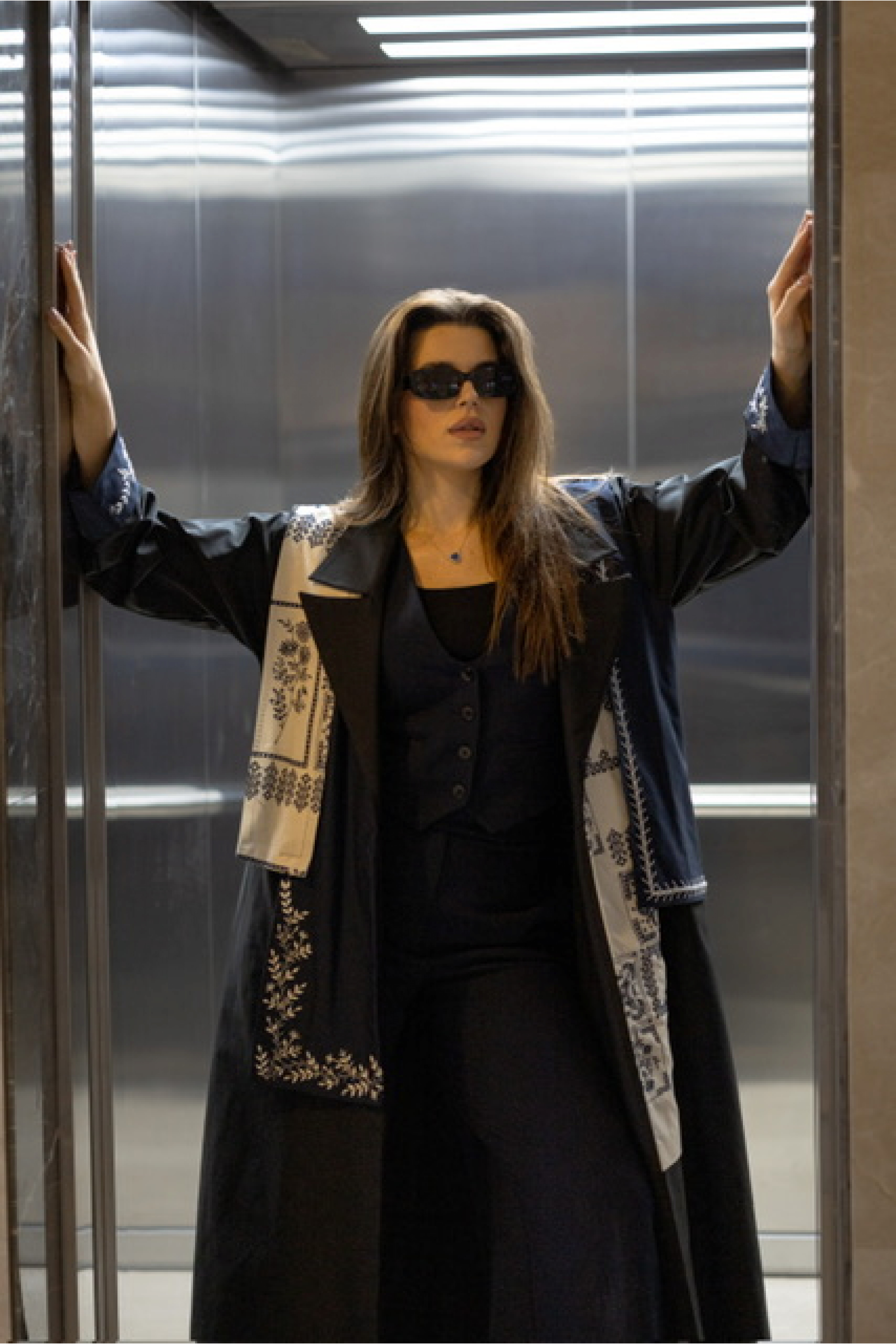 عباية يومية ( بليزر ) مع تطريز راقي