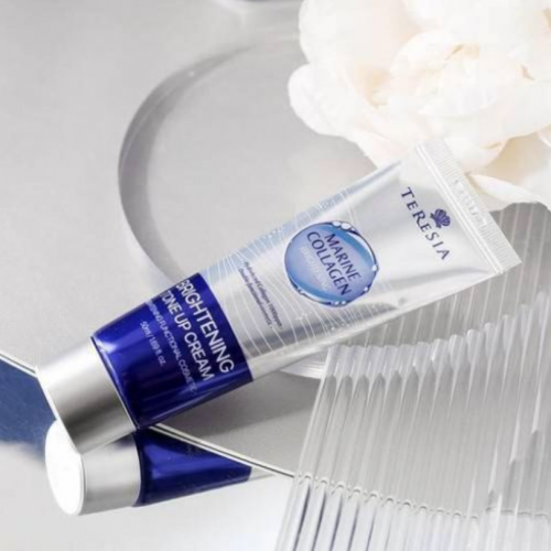 كريم تخفيف تصبغات الوجه بالكولاجين البحري كريم تخفيف تصبغات الوجه بالكولاجين البحري