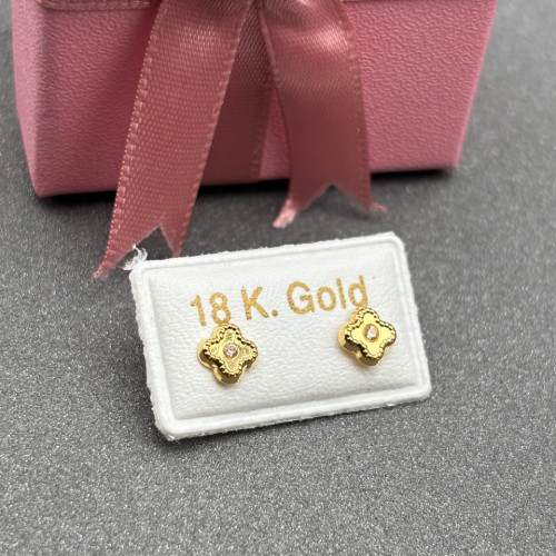 حلق طبي ذهب عيار18