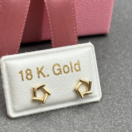 حلق طبي ذهب عيار18