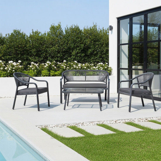 طقم كنب 3 قطع مع طاولة بسطح زجاجي طقم كنب 3 قطع مع طاولة بسطح زجاجي