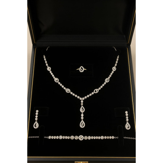 عقدالاناقة